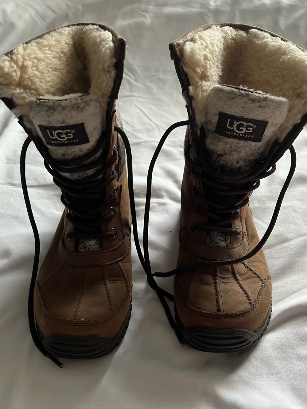 UGG adirondack brown